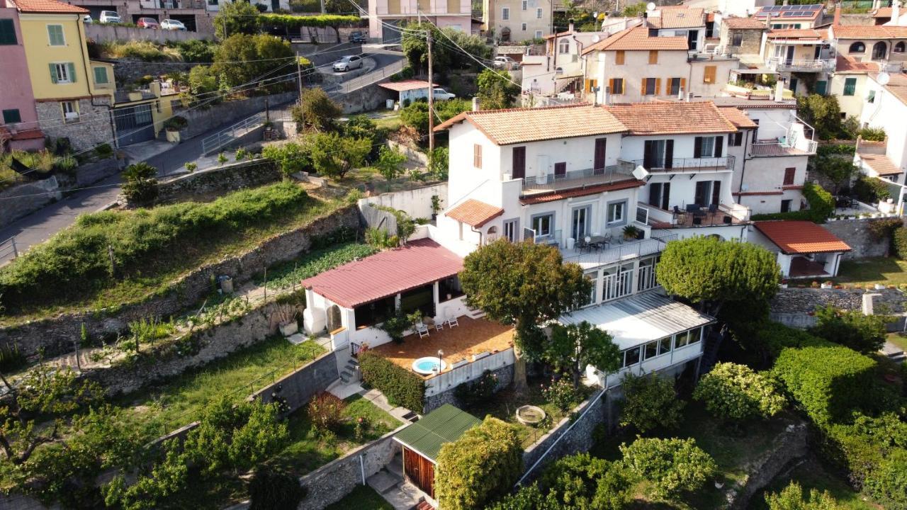 Ampi Terrazzi E Parcheggio - Relax In Villa Bardino Nuovo Ngoại thất bức ảnh